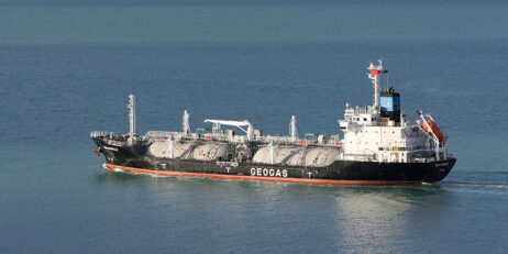 Prop-less tanker to be towed to Singapore
