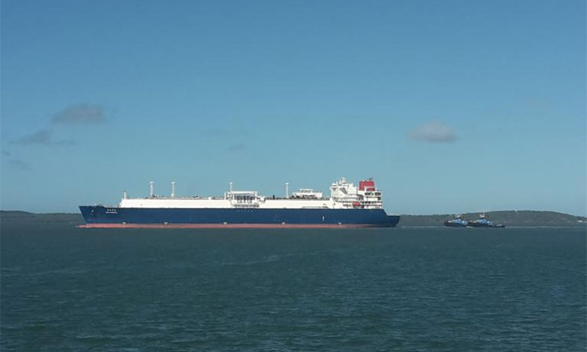 Sick LNG carrier cost APLNG cargoes
